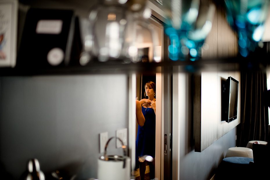 bridesmaid_getting_ready_mirror weddings austin bridesmaid getting ready mirror1 Indianapolis Wedding Photographer | downtown rooftop wedding ceremony